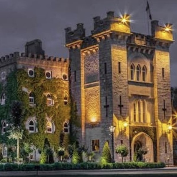 Middle Aged Mini #258 - Haunted Cabra Castle