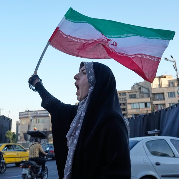 Is Trump’s deal with Iran embarrassing for the US? – The Latest