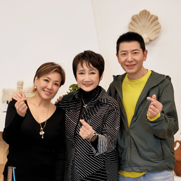 老友对谈vol.29戴军&成方圆:“当我老了”,也要做最酷的自己